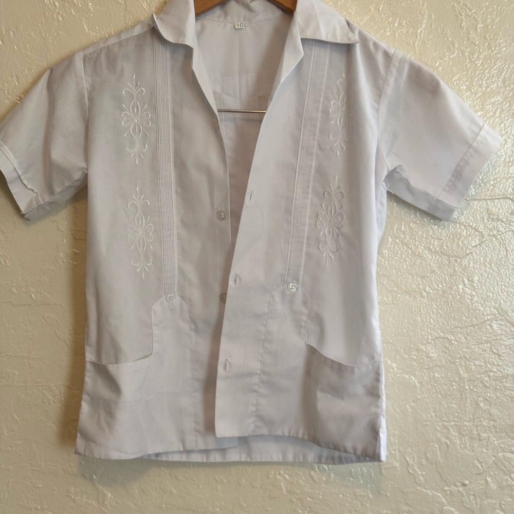 Men's White Embroidered Short Sleeve Shirt